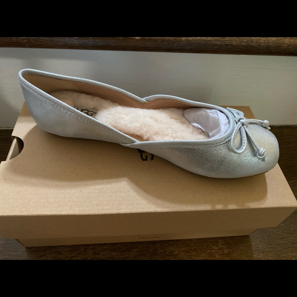 Ugg Lena flats